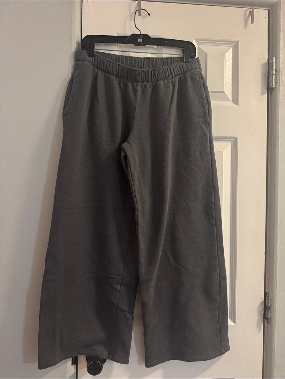 Hollister Wide Leg Pants in Charcoal Gray